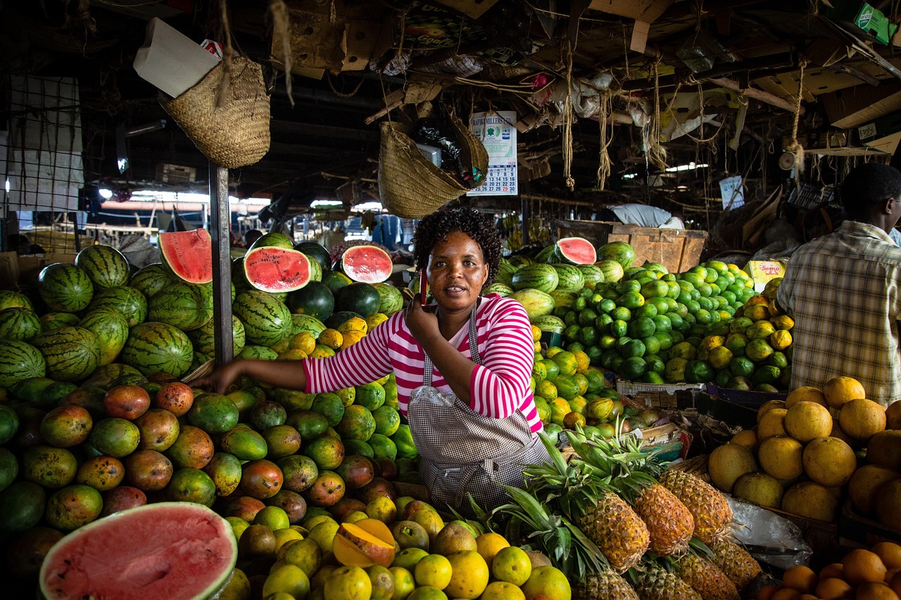 Nairobi, kenya, woman — Beginner Tips on How to Invest in the Stock Market Safely