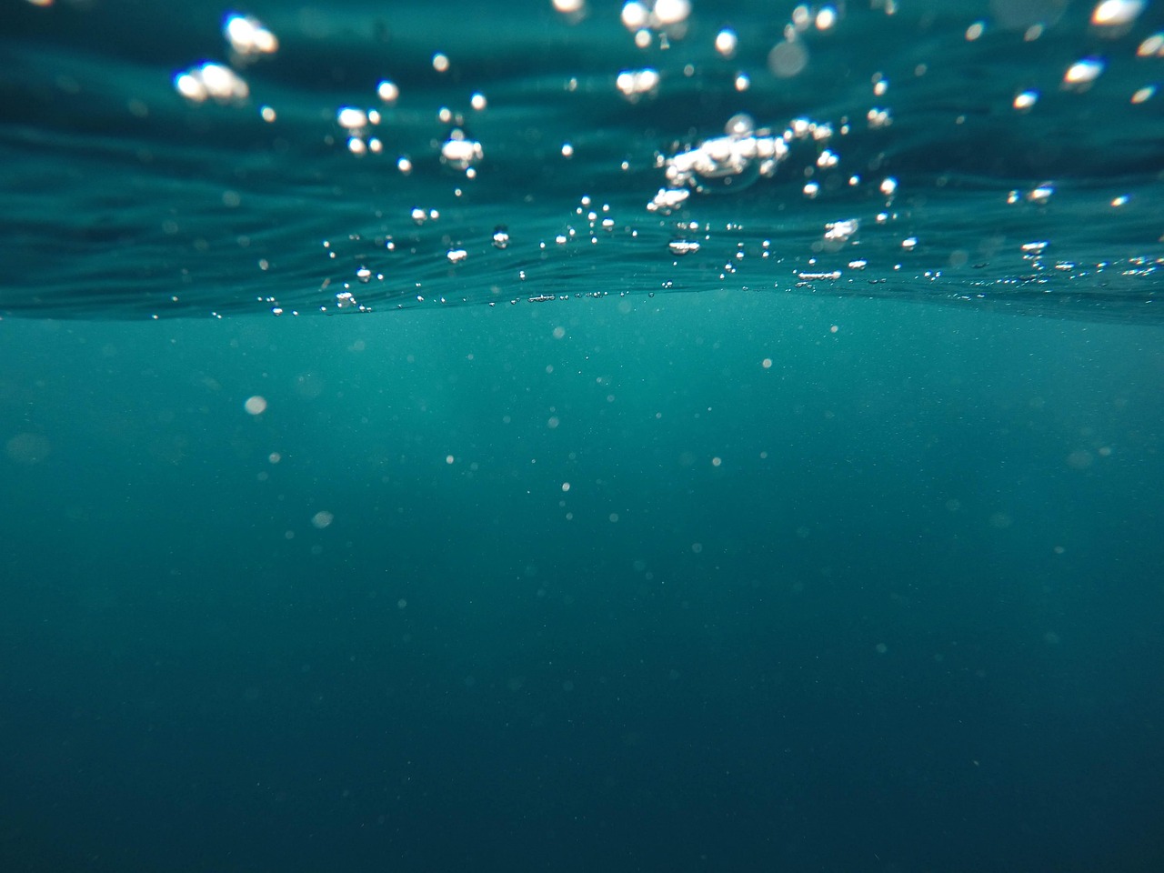 Bubbles, nature, ocean — Costa Rica Surfing Guide: Top Spots and Best Times to Go